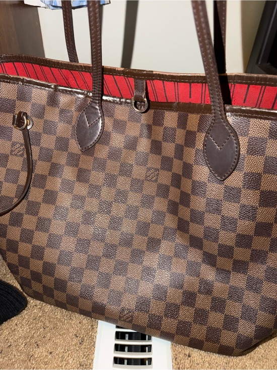 Louis Vuitton Handbags - damier never full
Pictured are signs of wear great bag and tons of space
